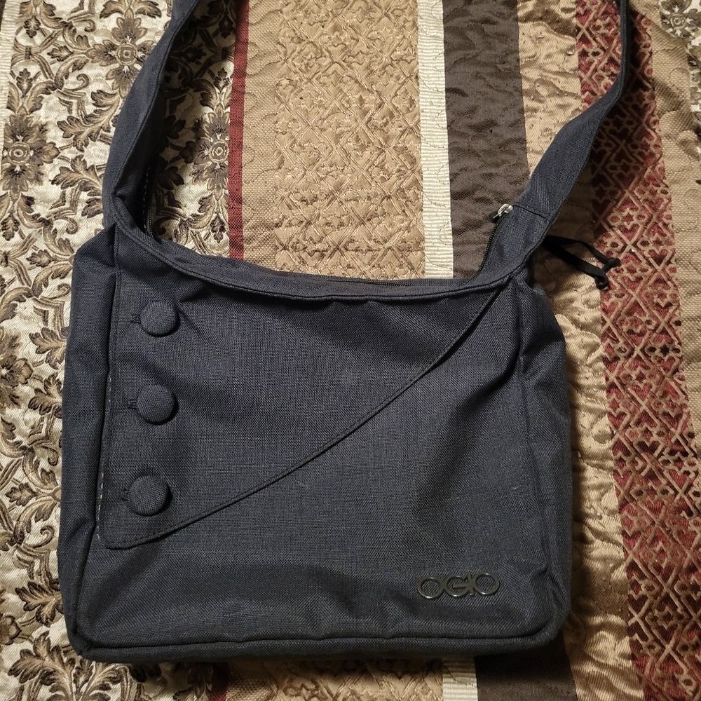 OGIO Crossbody - Picture 2 of 9